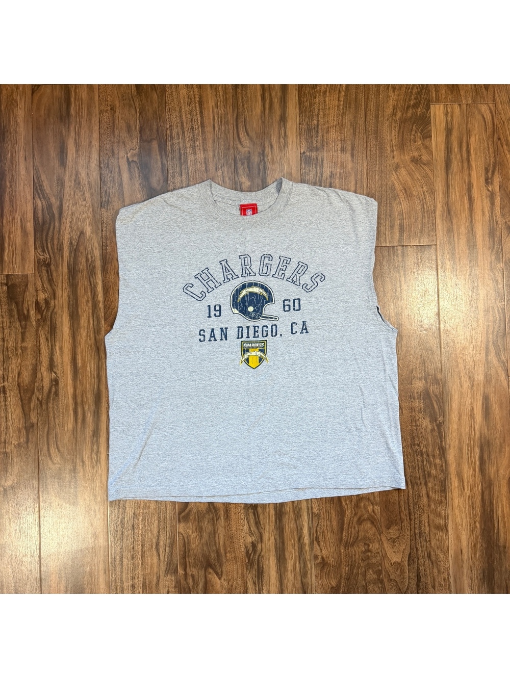 Vintage San Diego Chargers NFL Tank Top Cut Off Sleeveless Graphic Grey ~XL